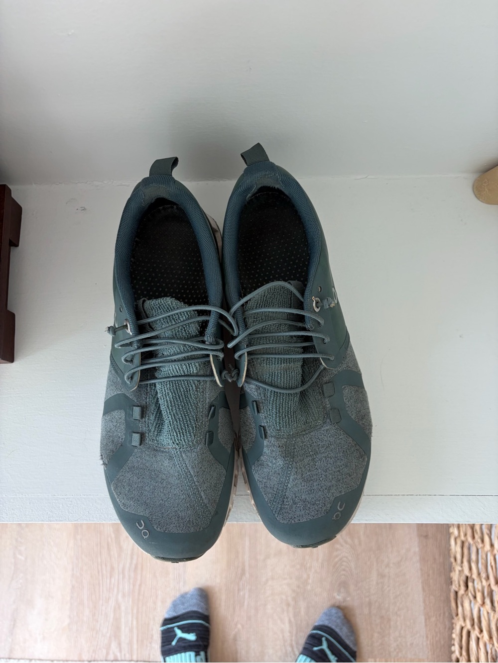 On Running running Shoes in Teal Green - Picture 3 of 5